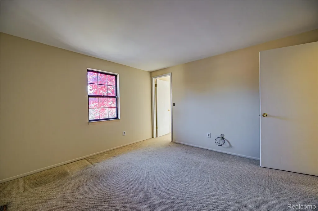 1946 White Birch Court Rochester City MI 48309