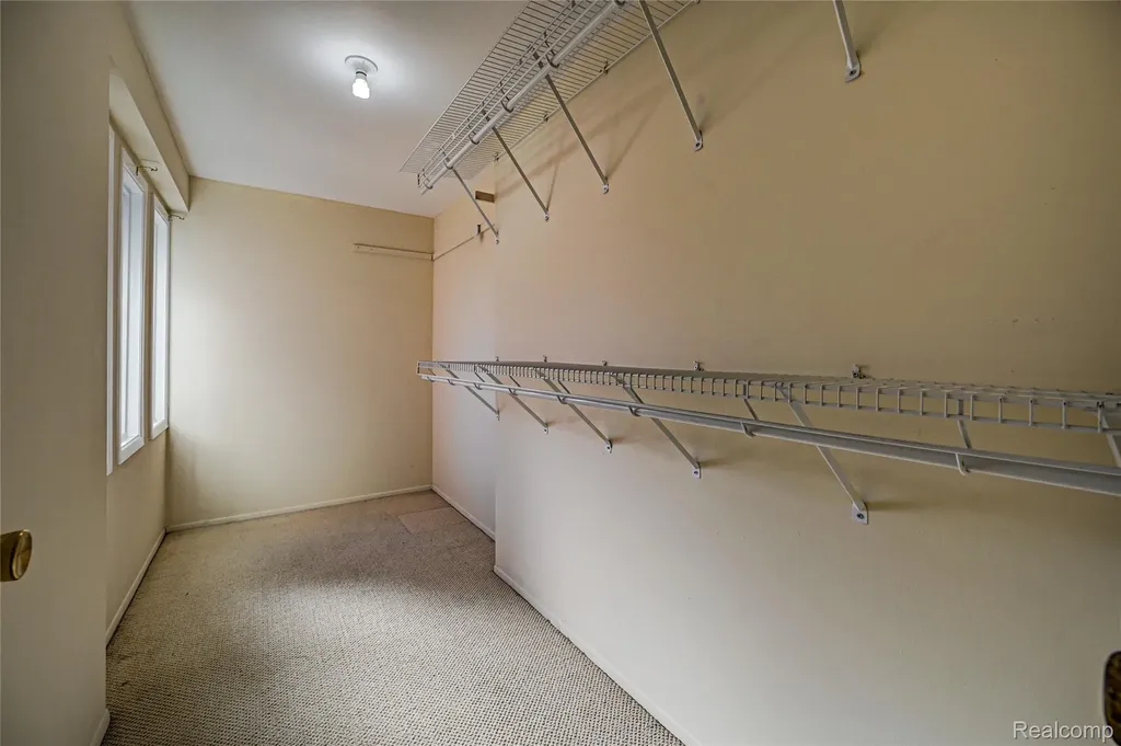 1946 White Birch Court Rochester City MI 48309