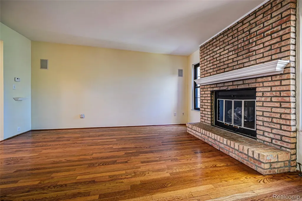 1946 White Birch Court Rochester City MI 48309