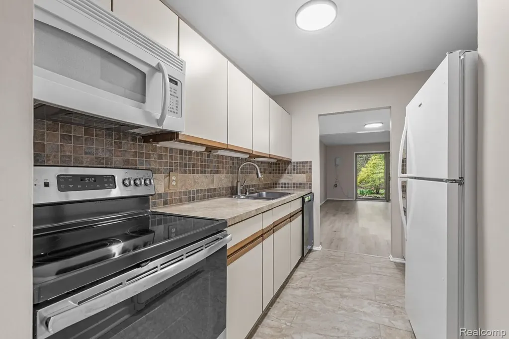 3123 Lake Haven Drive Ann Arbor City MI 48105