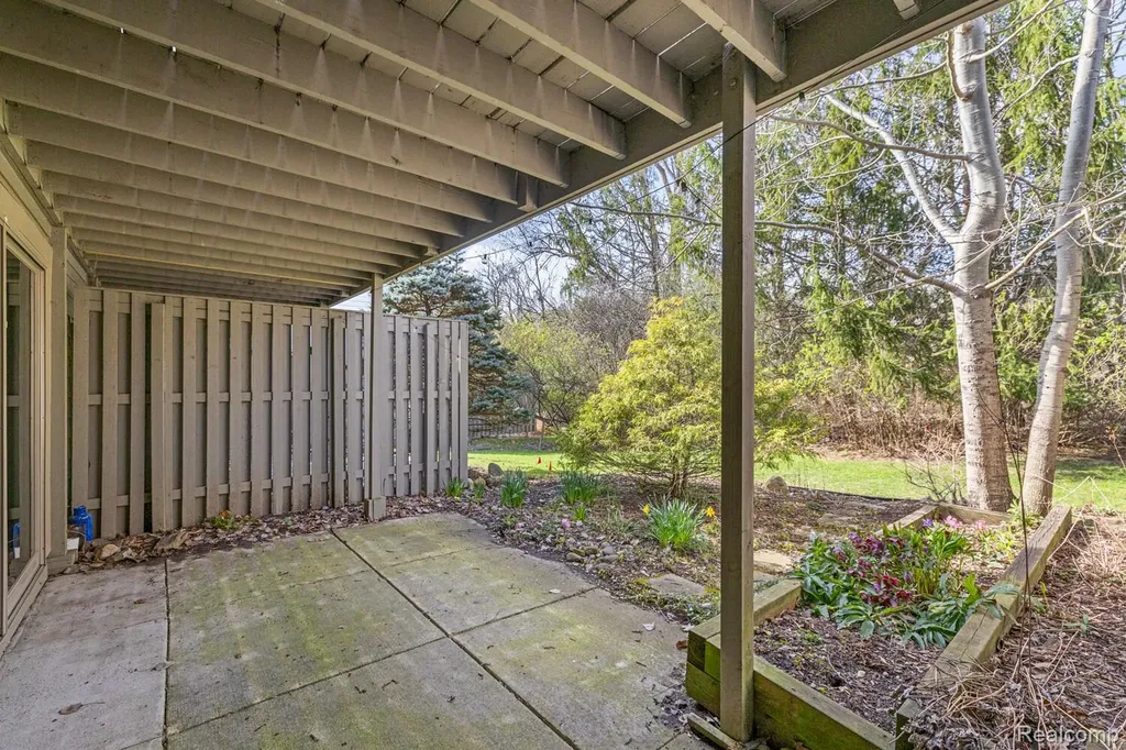 3123 Lake Haven Drive Ann Arbor City MI 48105