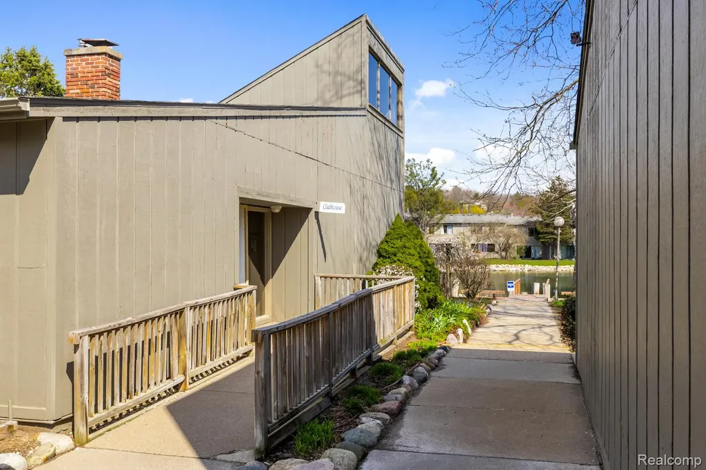 3123 Lake Haven Drive Ann Arbor City MI 48105
