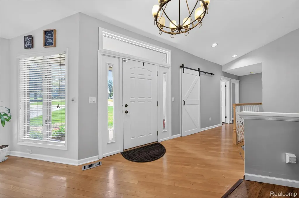 8694 Brazos Court White Lake Charter Township MI 48386