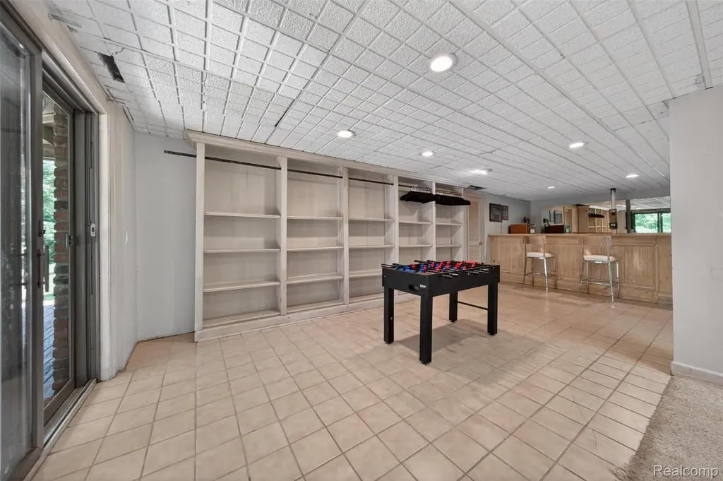 8694 Brazos Court White Lake Charter Township MI 48386