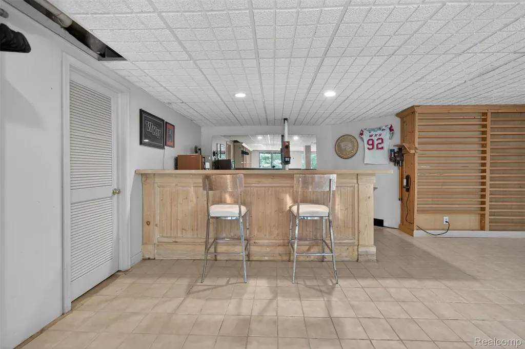 8694 Brazos Court White Lake Charter Township MI 48386