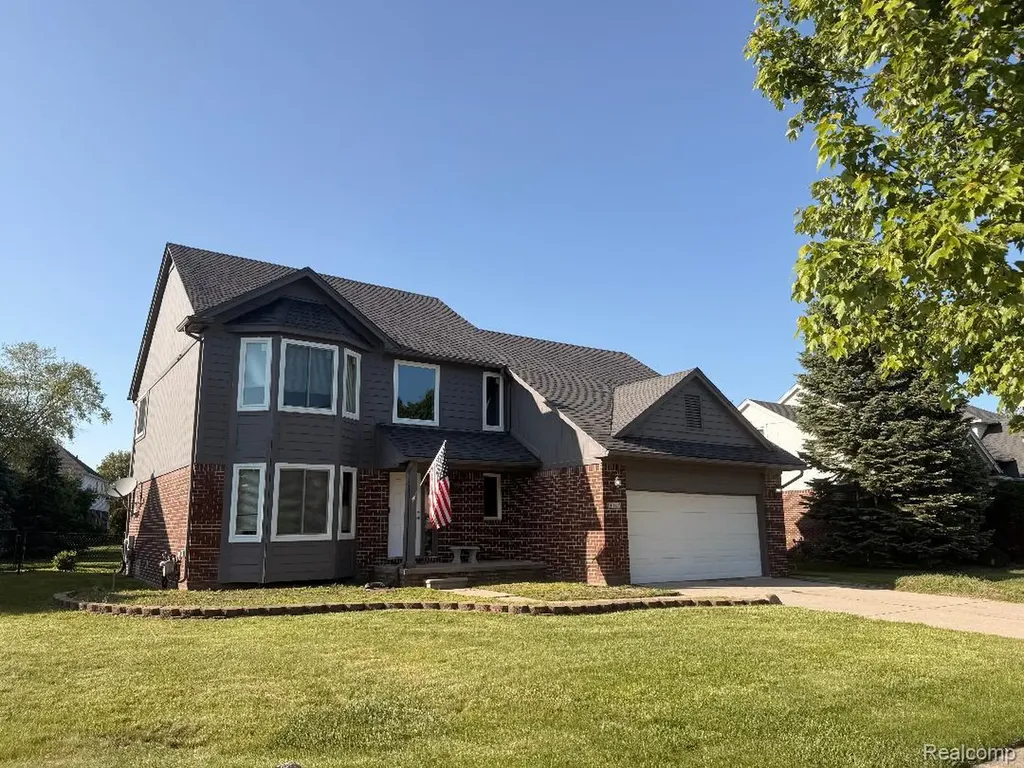 31167 Broderick Drive Chesterfield Township MI 48051