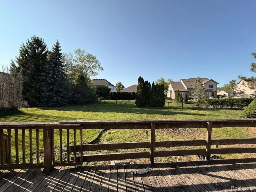 31167 Broderick Drive Chesterfield Township MI 48051