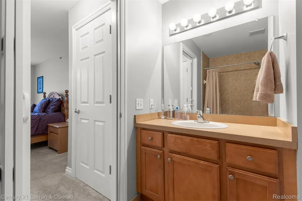 45599 Graystone Lane Canton Charter Township MI 48187