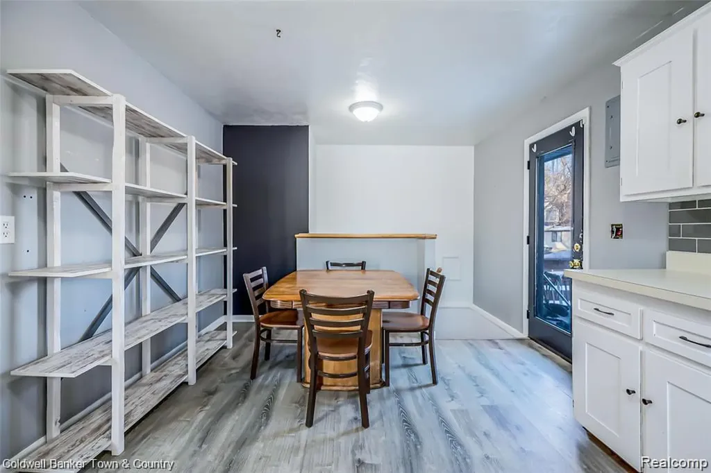 4383 Green Lake Road West Bloomfield Charter Township MI 48323