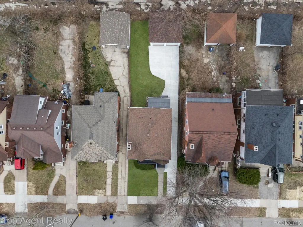 16204 Roselawn Street Detroit City MI 48221