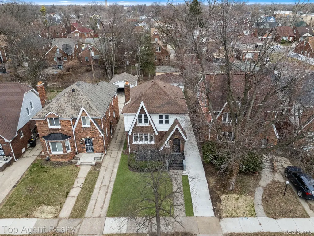 16204 Roselawn Street Detroit City MI 48221