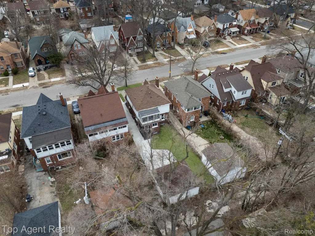 16204 Roselawn Street Detroit City MI 48221