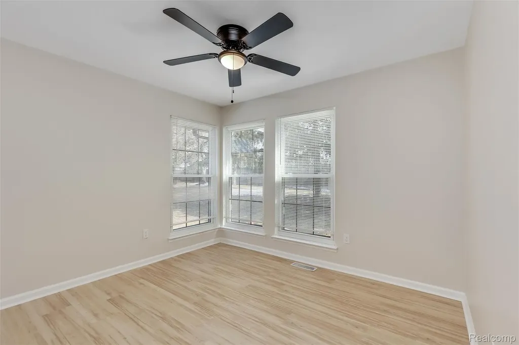 40526 Newport Drive Plymouth Charter Township MI 48170