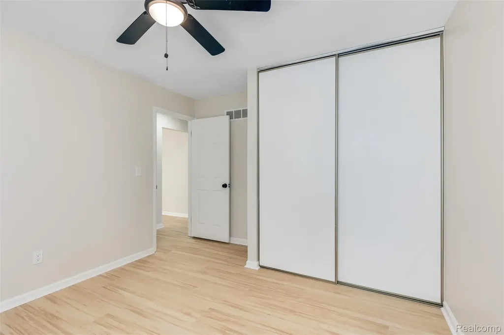 40526 Newport Drive Plymouth Charter Township MI 48170