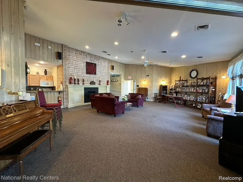 40526 Newport Drive Plymouth Charter Township MI 48170