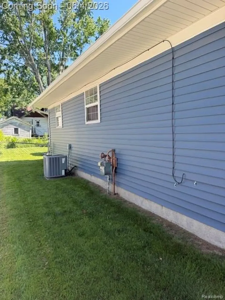714 Lowell Street Marine City City MI 48039