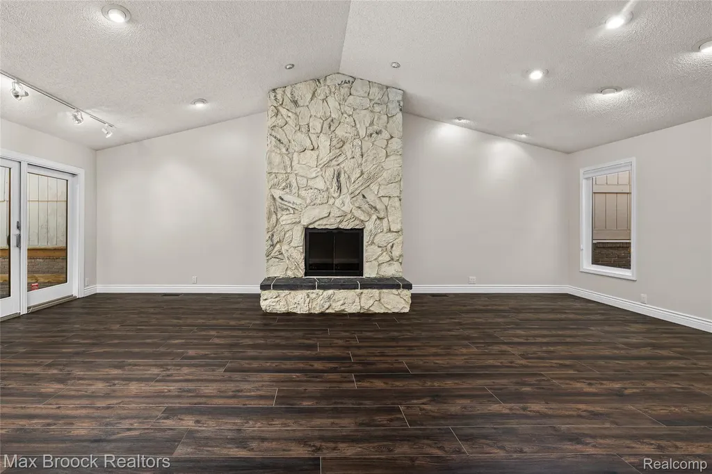3685 Quail Hollow Drive Bloomfield Hills City MI 48302