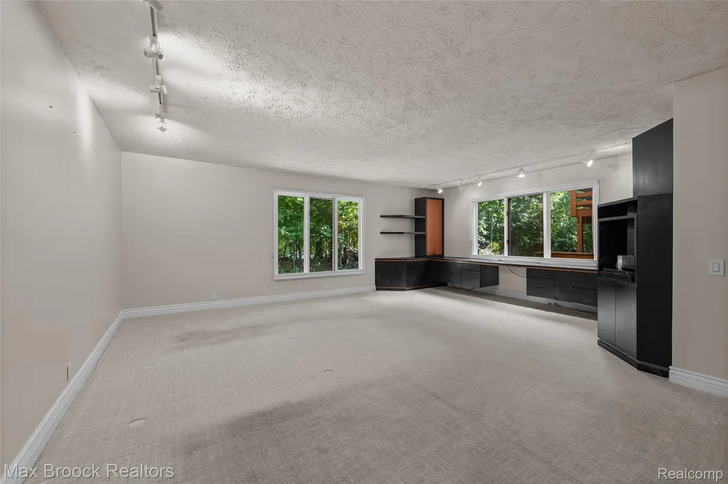 3685 Quail Hollow Drive Bloomfield Hills City MI 48302