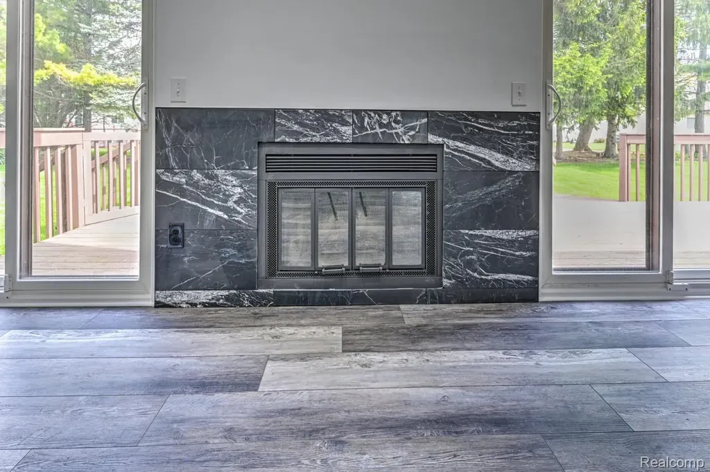 1569 Oak Grove Drive Walled Lake City MI 48390