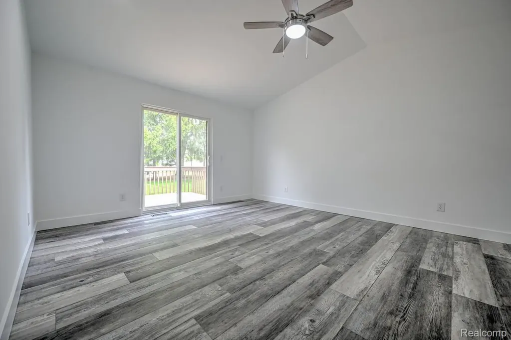 1569 Oak Grove Drive Walled Lake City MI 48390