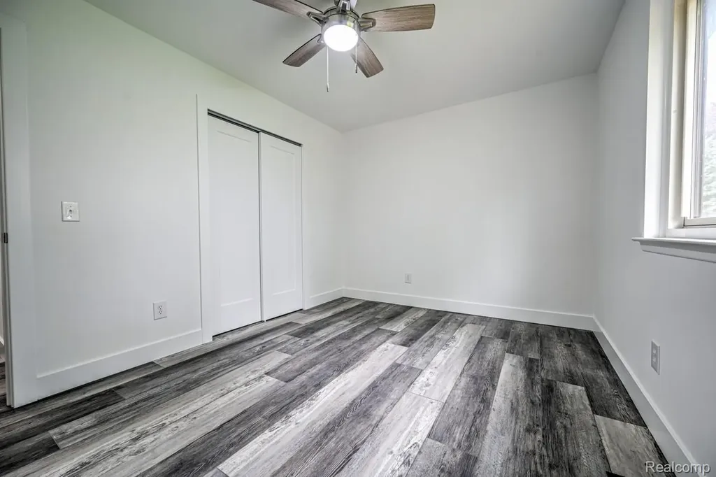 1569 Oak Grove Drive Walled Lake City MI 48390
