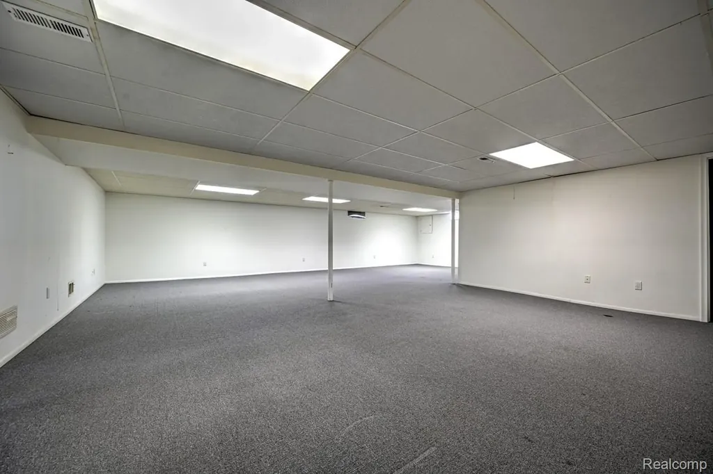 1569 Oak Grove Drive Walled Lake City MI 48390