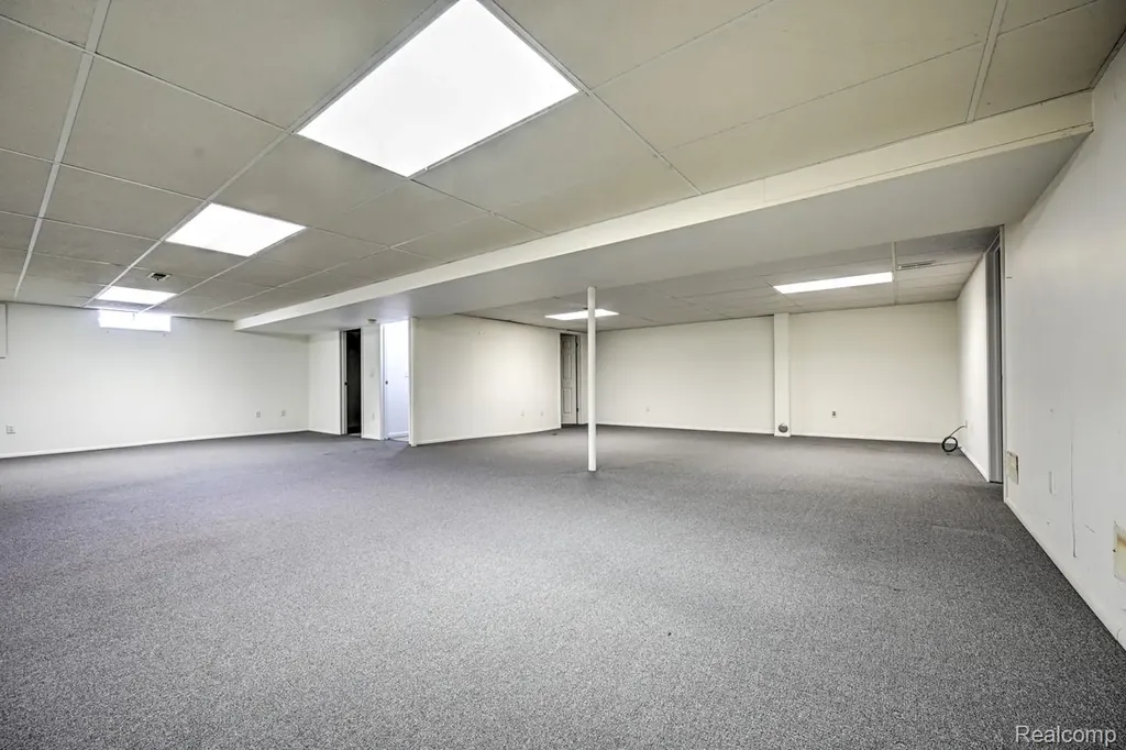 1569 Oak Grove Drive Walled Lake City MI 48390