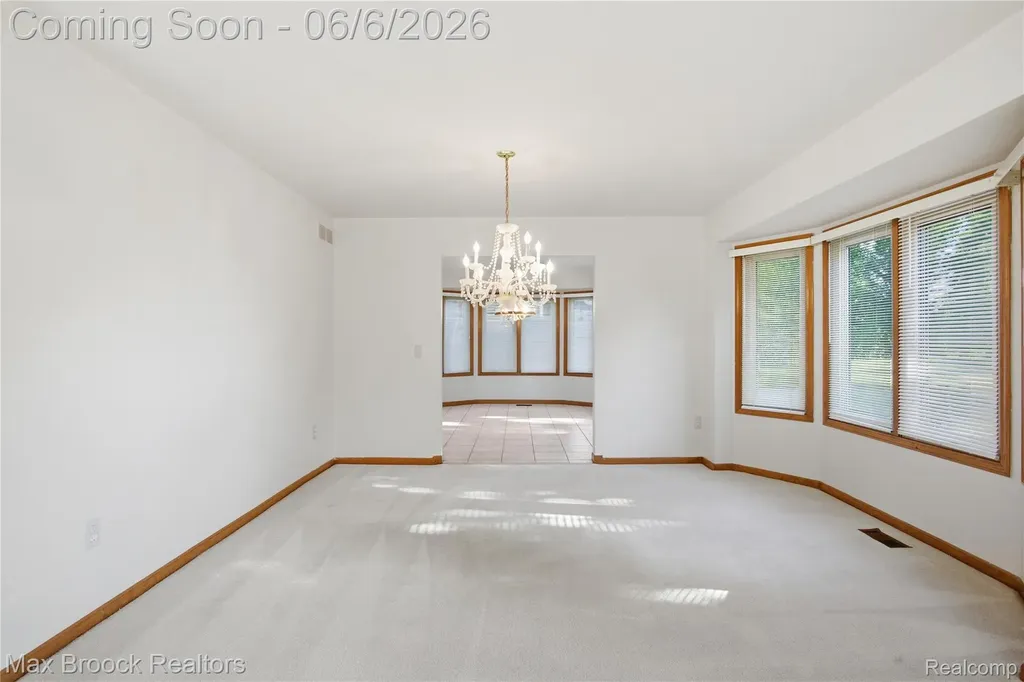 46547 Glen Eagle Drive Shelby Charter Township MI 48315