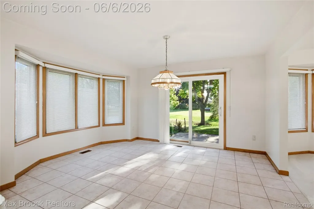 46547 Glen Eagle Drive Shelby Charter Township MI 48315
