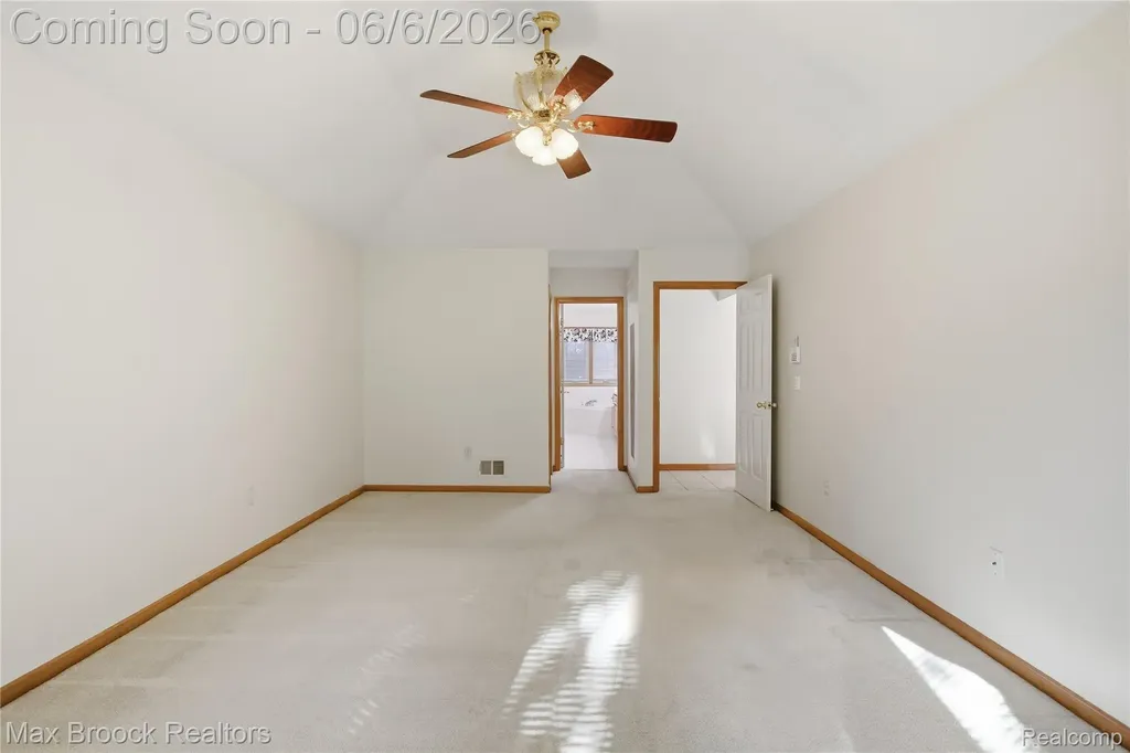 46547 Glen Eagle Drive Shelby Charter Township MI 48315