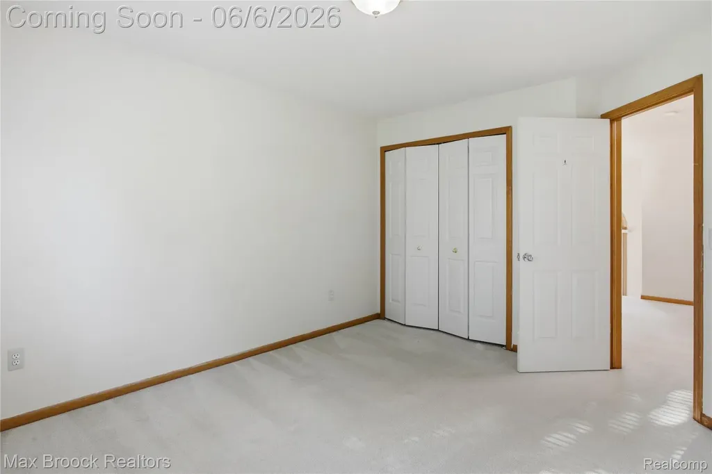 46547 Glen Eagle Drive Shelby Charter Township MI 48315
