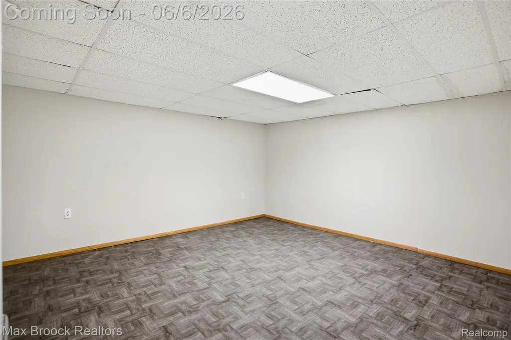 46547 Glen Eagle Drive Shelby Charter Township MI 48315