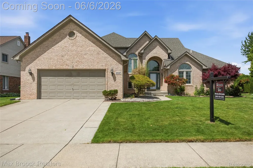 46547 Glen Eagle Drive Shelby Charter Township MI 48315