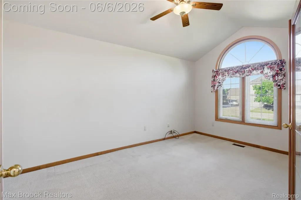 46547 Glen Eagle Drive Shelby Charter Township MI 48315