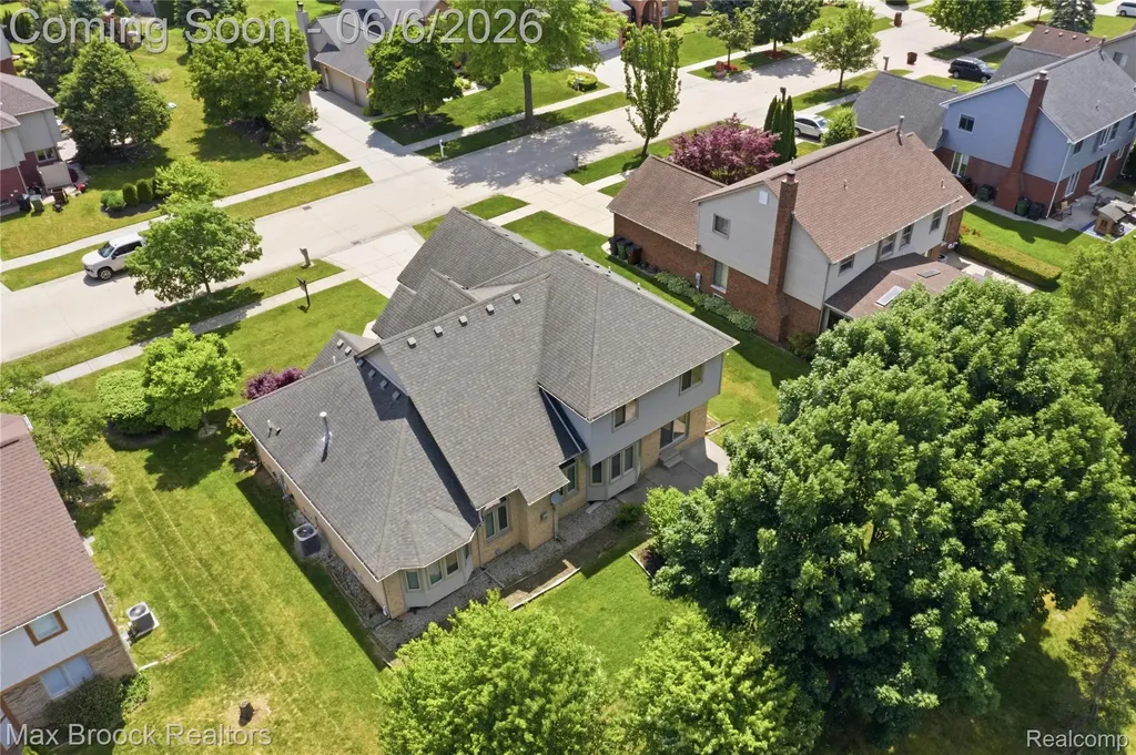 46547 Glen Eagle Drive Shelby Charter Township MI 48315