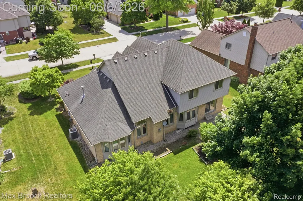 46547 Glen Eagle Drive Shelby Charter Township MI 48315