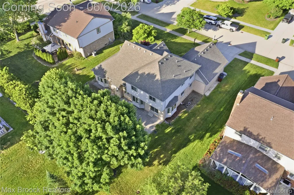 46547 Glen Eagle Drive Shelby Charter Township MI 48315