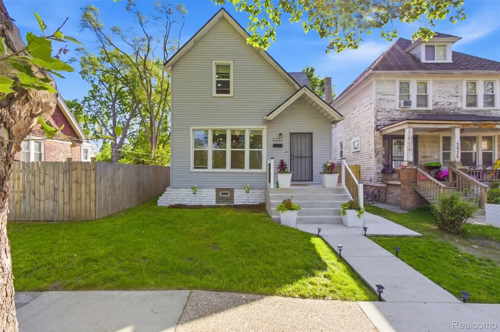 3836 Cadillac Boulevard Detroit City MI 48214