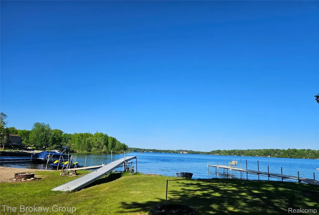 4448 Loon Lake Road Plainfield Township MI 48739