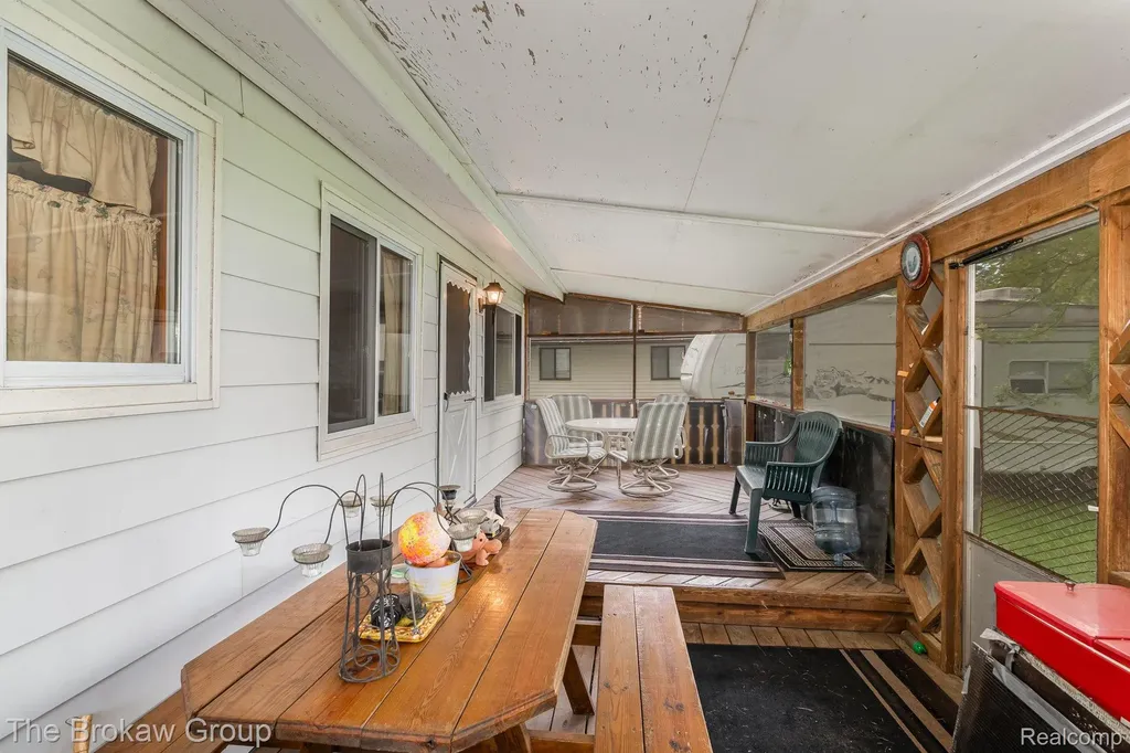 4448 Loon Lake Road Plainfield Township MI 48739