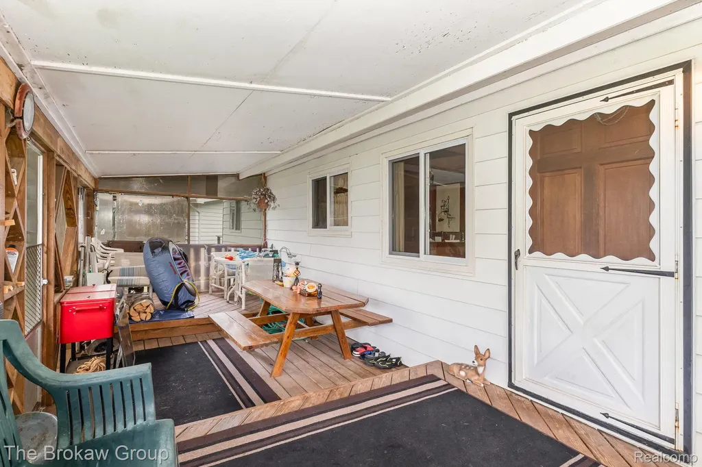4448 Loon Lake Road Plainfield Township MI 48739