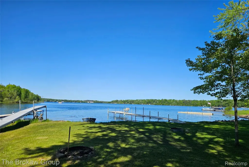 4448 Loon Lake Road Plainfield Township MI 48739