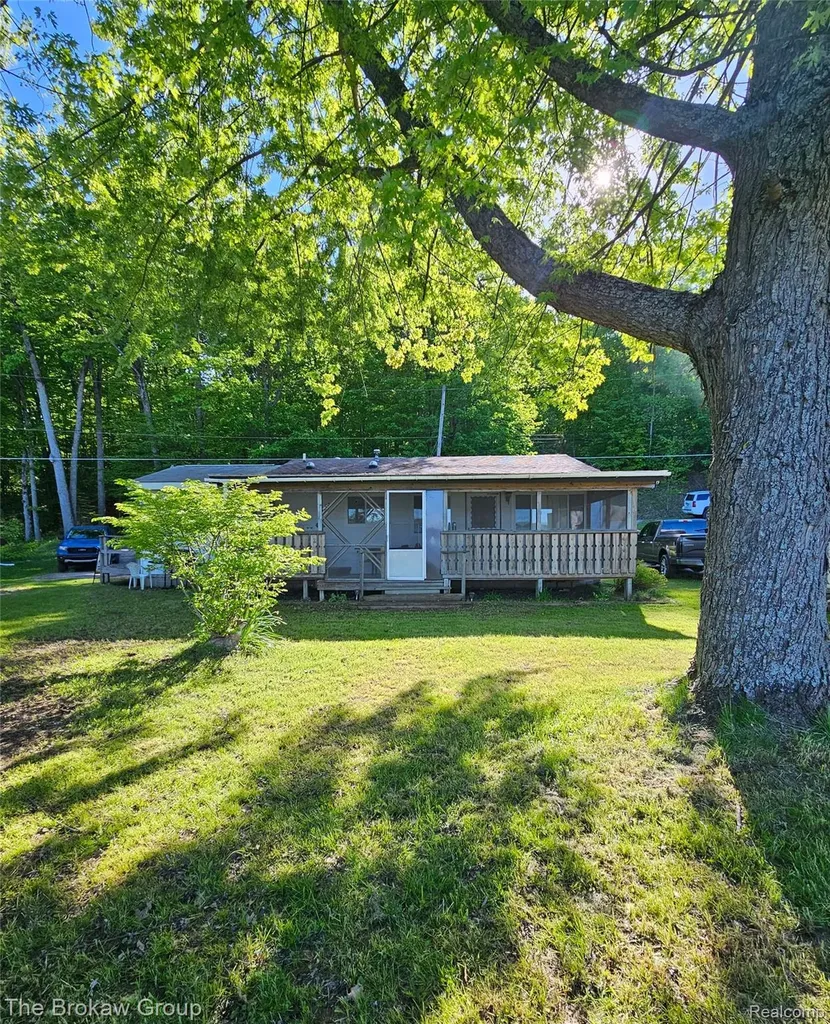4448 Loon Lake Road Plainfield Township MI 48739