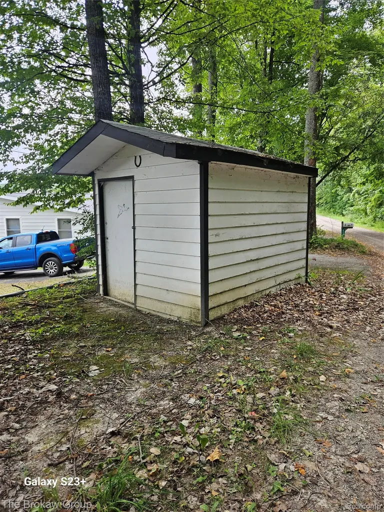 4448 Loon Lake Road Plainfield Township MI 48739
