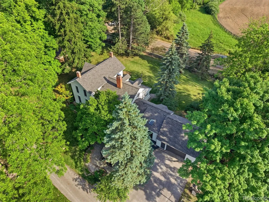4480 Sheldon Oakland Charter Township MI 48306