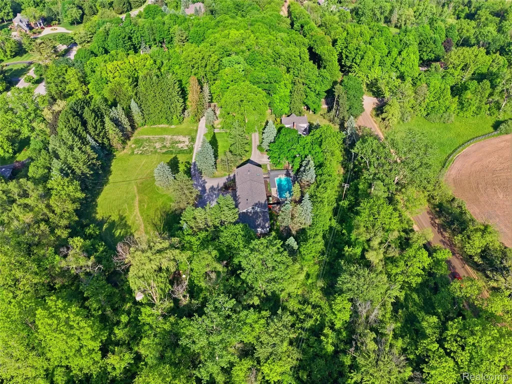 4480 Sheldon Oakland Charter Township MI 48306