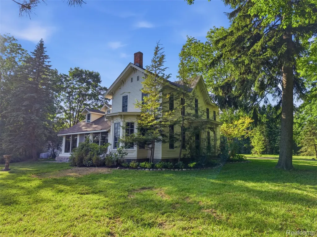 4480 Sheldon Oakland Charter Township MI 48306