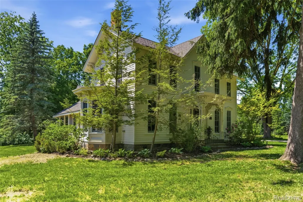 4480 Sheldon Oakland Charter Township MI 48306
