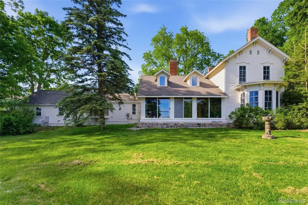 4480 Sheldon Oakland Charter Township MI 48306