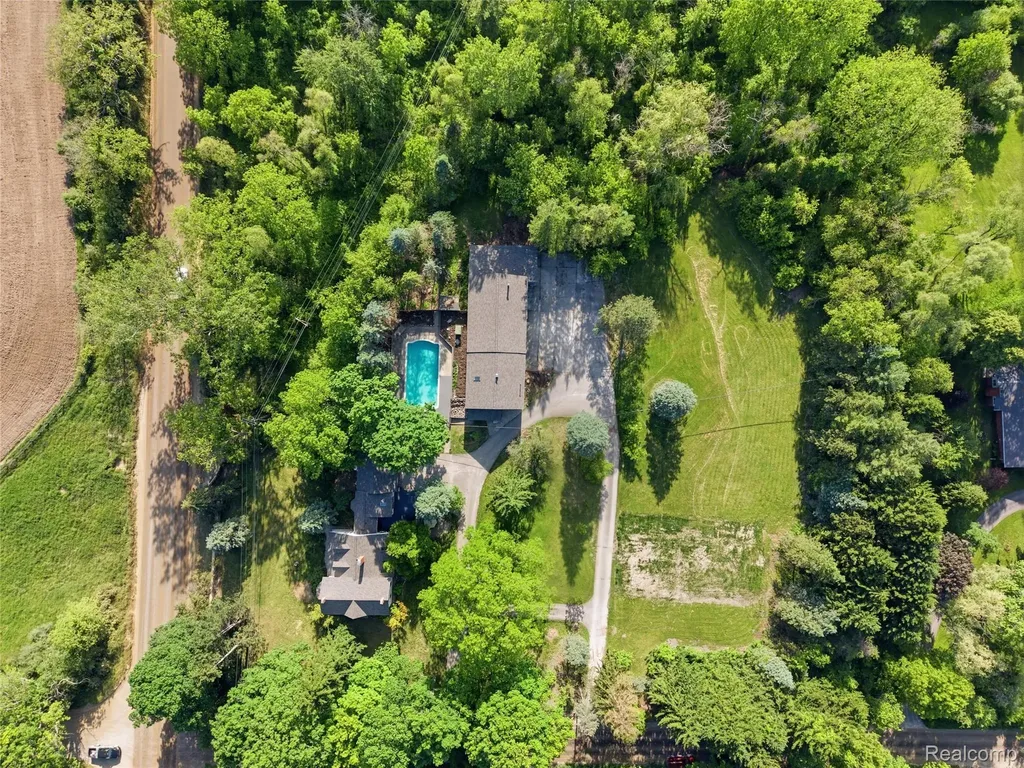4480 Sheldon Oakland Charter Township MI 48306